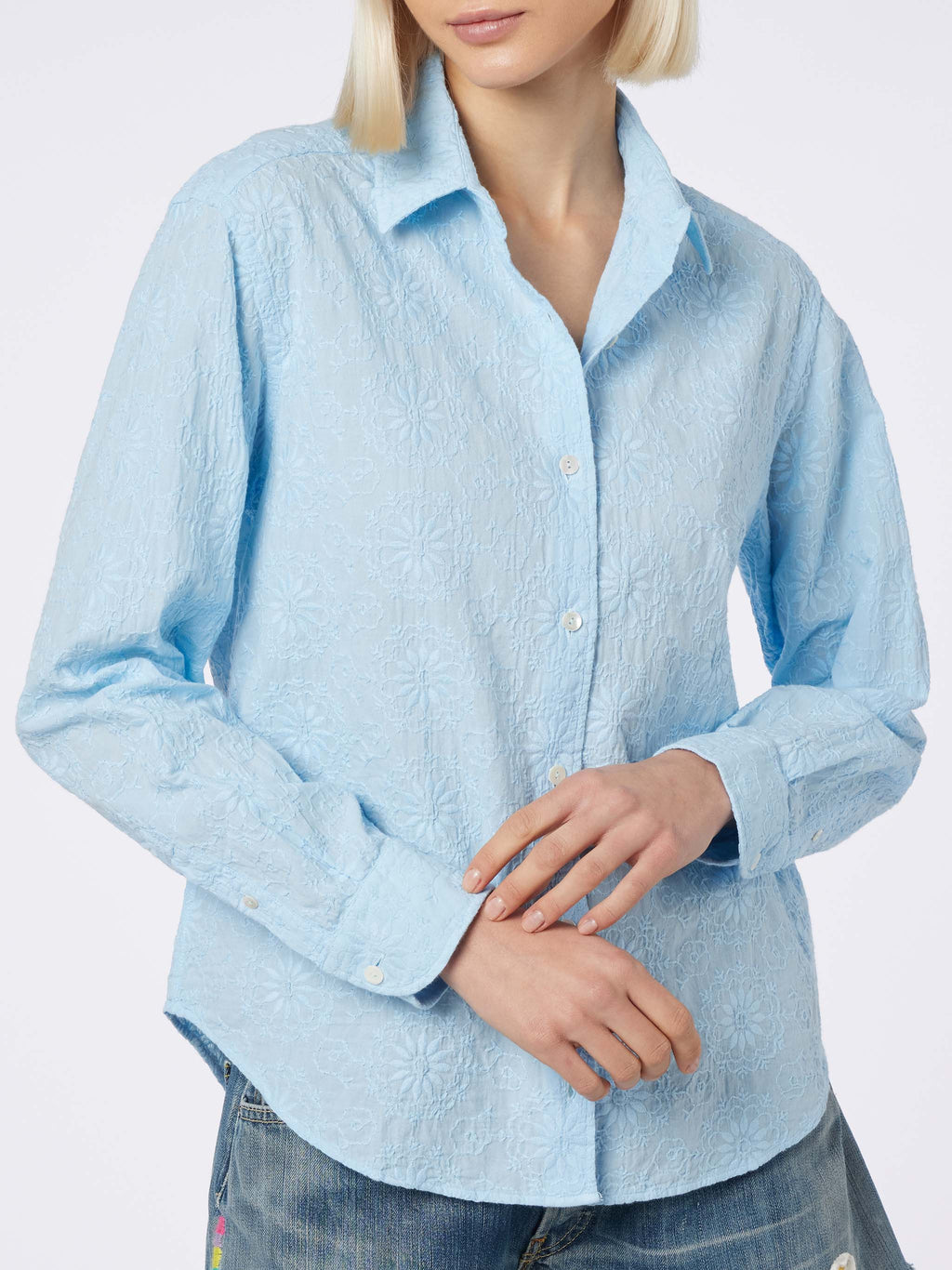 Camicia Meredith azzurra in lino con ricamo sangallo product image 2