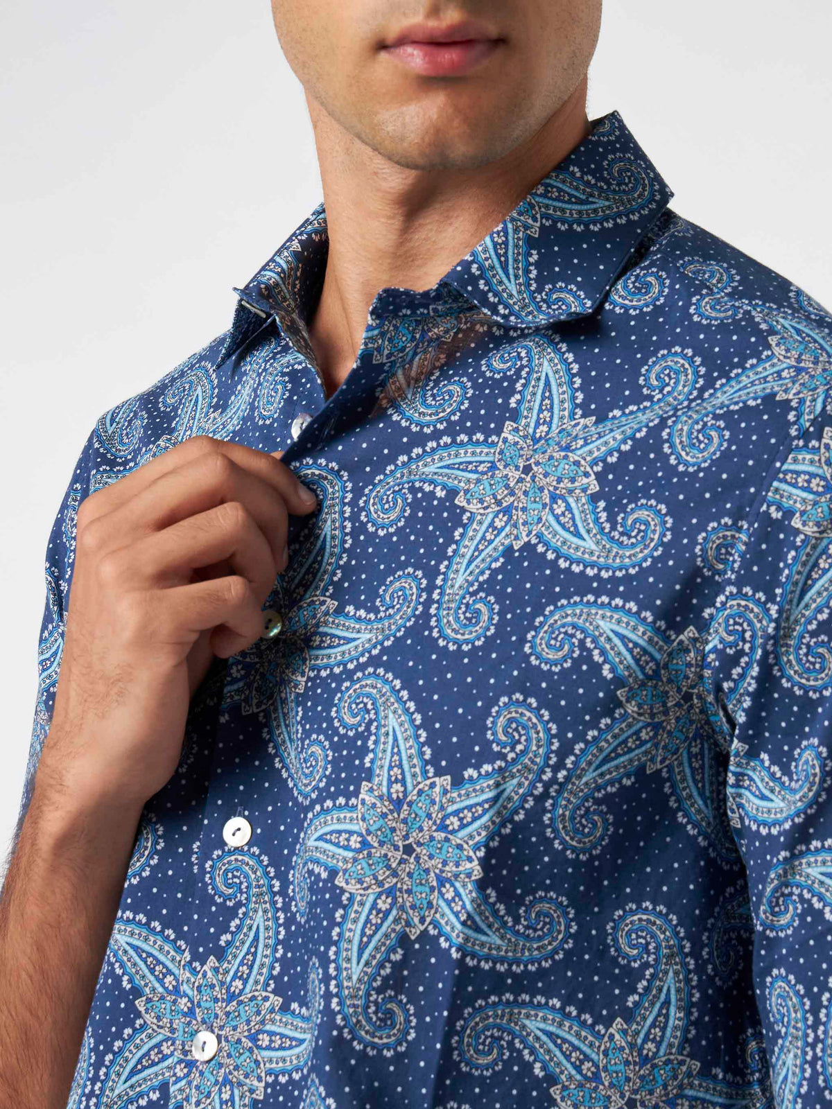 Camicia Sikelia blu navy in mussola con stampa paisley product image 3