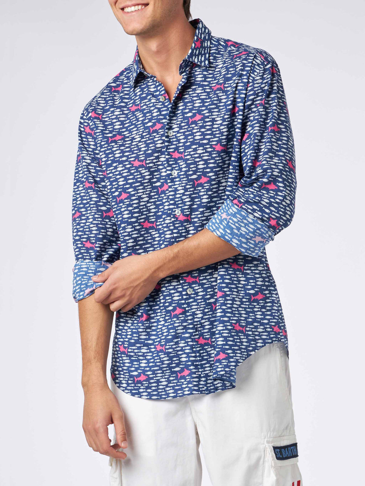 Camicia Sikelia blu navy in mussola con stampa pesci e product image 1
