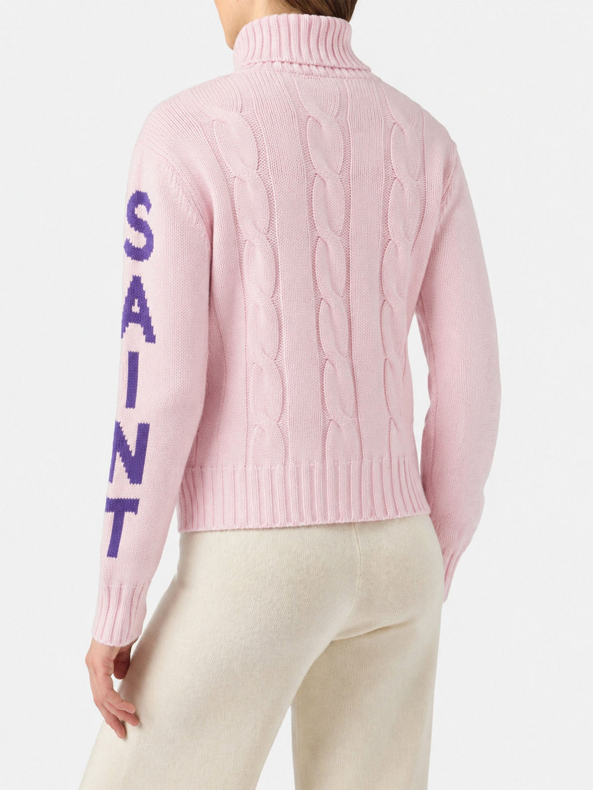 Maglia dolcevita Adler rosa a trecce con jacquard logo