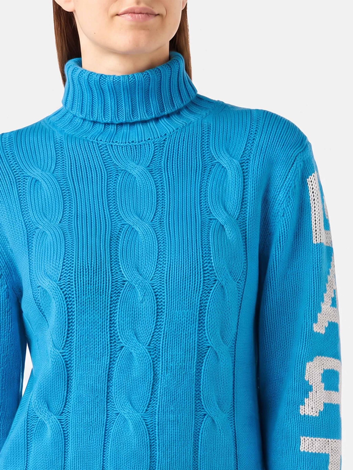 Maglia dolcevita Adler turchese a trecce con jacquard logo