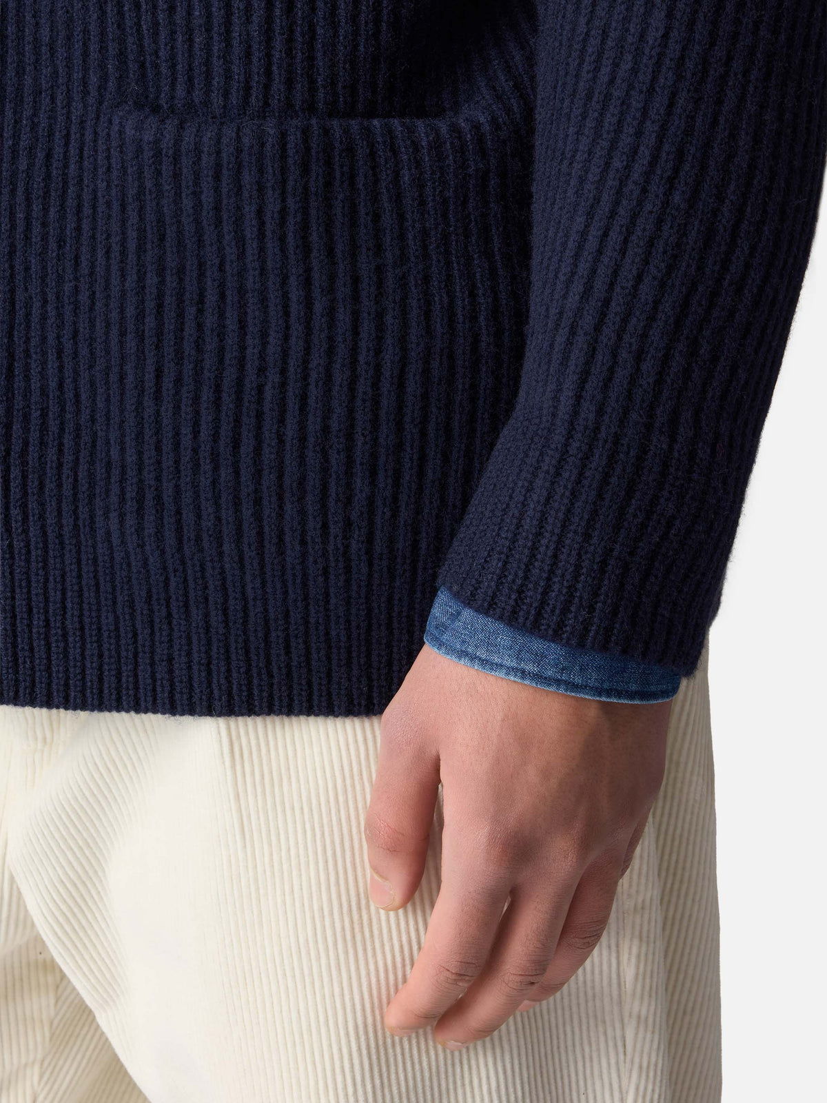 Cardigan Burford blu navy con collo a scialle e patch logo