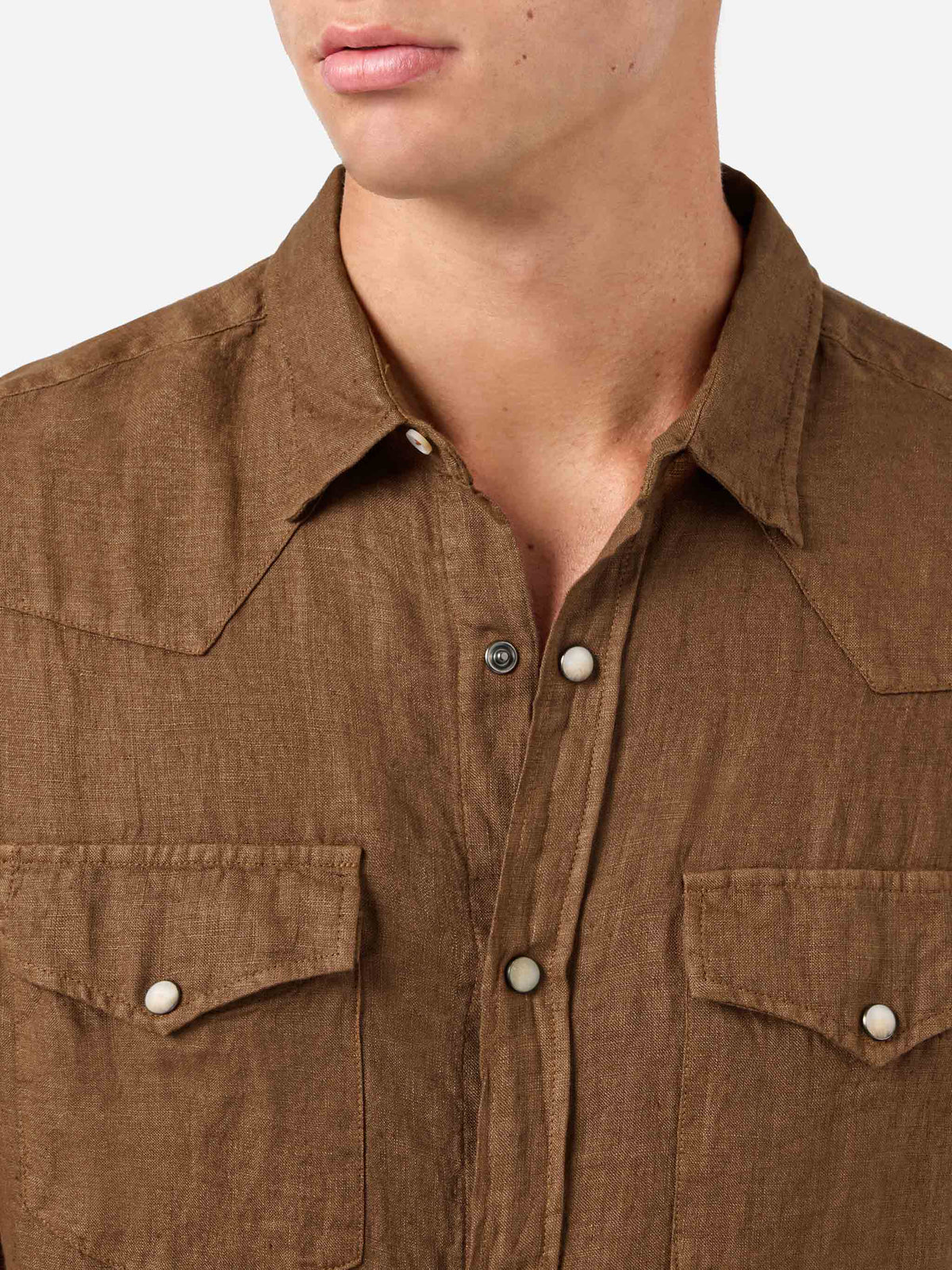 Camicia Greg marrone in lino con effetto vintage product image 2
