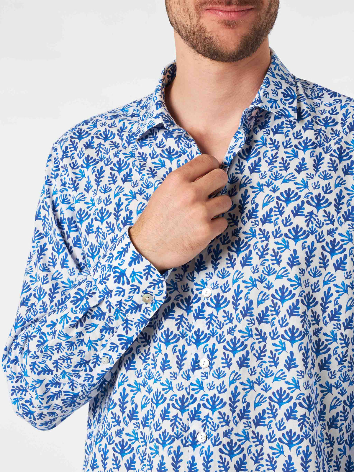 Camicia Sikelia bianca in mussola con stampa foglie dipinte product image 3