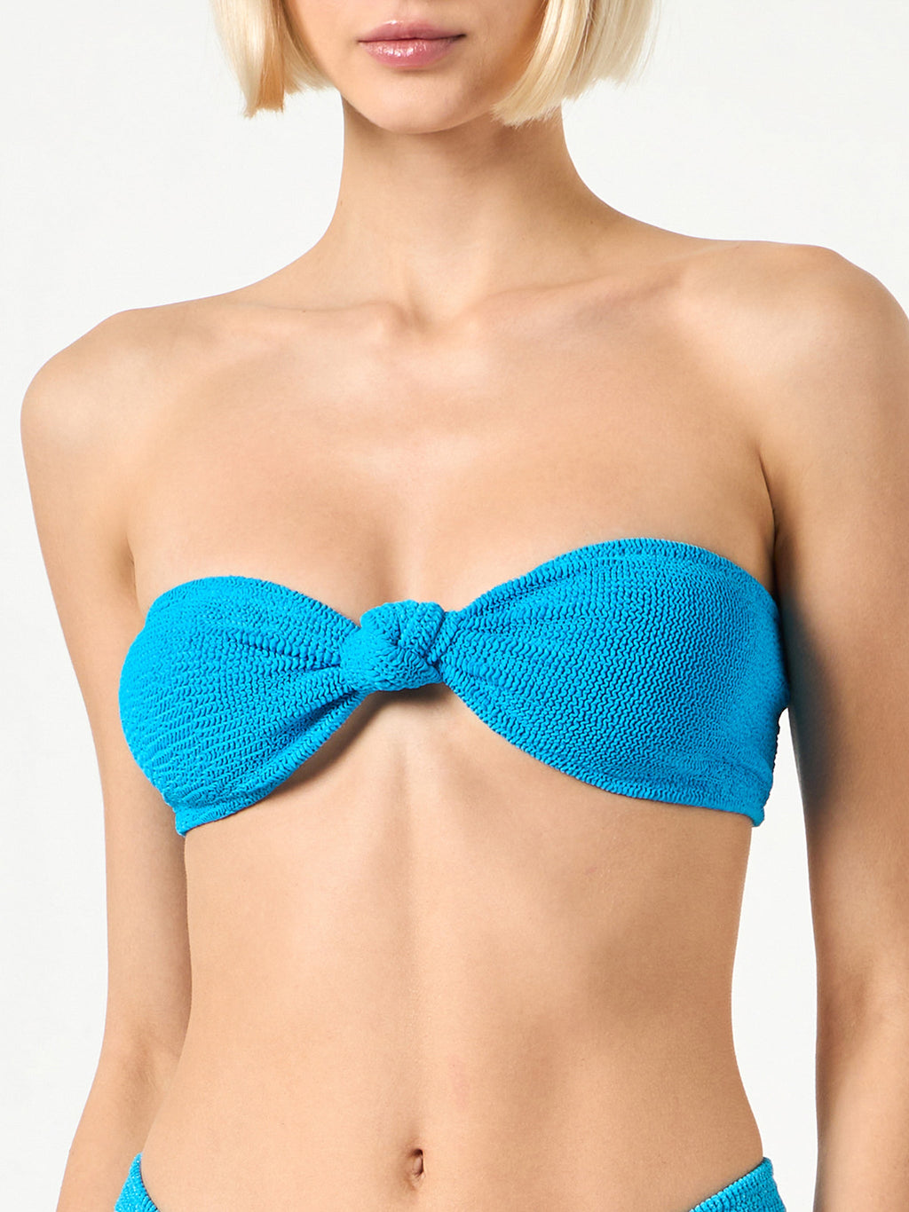 Top bikini a fascia Annice azzurro polvere in tessuto crinkle