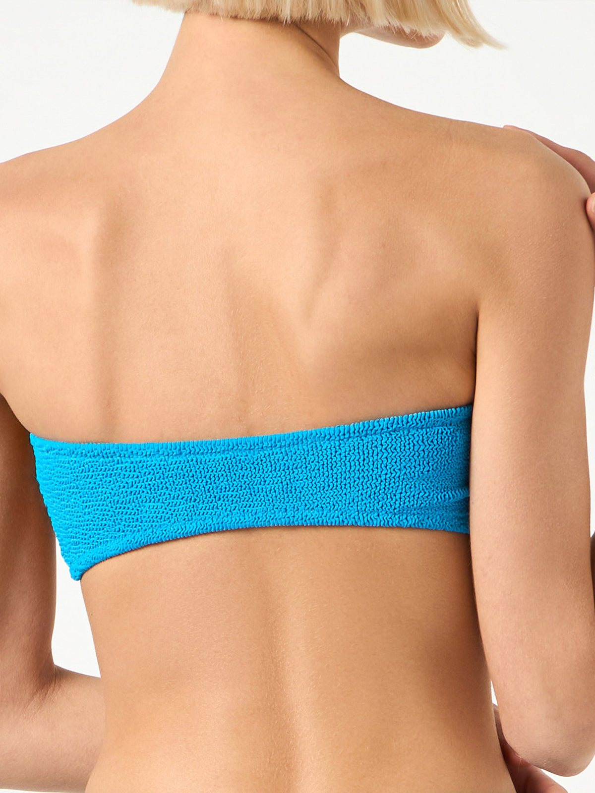 Top bikini a fascia Annice azzurro polvere in tessuto crinkle